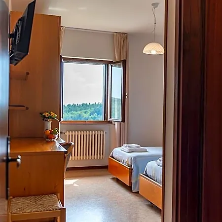 Casa Del Pellegrino - Castelmonte Hotel *