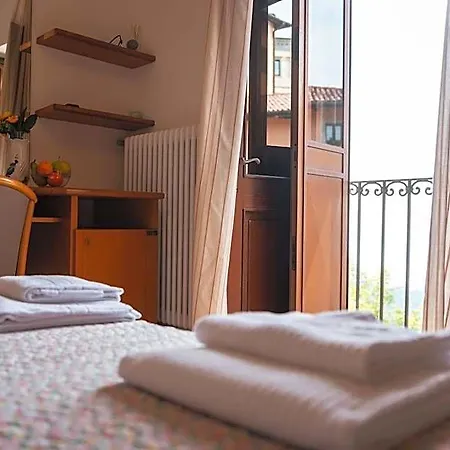 Hotel Casa Del Pellegrino - Castelmonte *